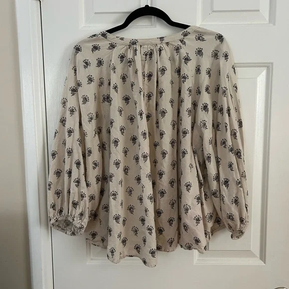 a new day Floral Cream Blouse - Picture 3 of 4